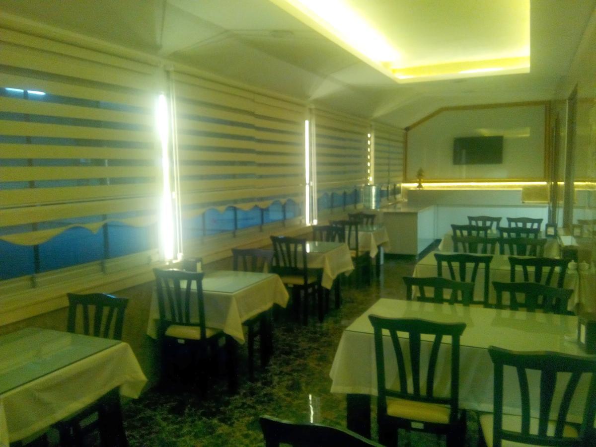 Ugur Otel Mersin  Extérieur photo