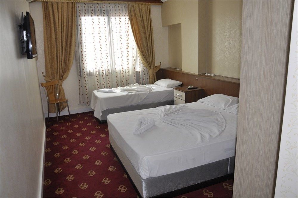 Ugur Otel Mersin  Extérieur photo